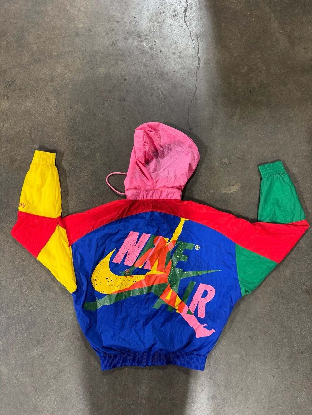 Nike Air Jordan Jumpman Classics Multi-Color Windbreaker Hooded Jacket - Picture 3 of 3